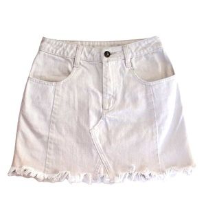 Women's FREE PEOPLE Frayed Denim Fringe Cream Mini Skirt w/ Pockets Size 0